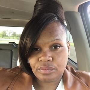 Meet your Posher, Evelyn